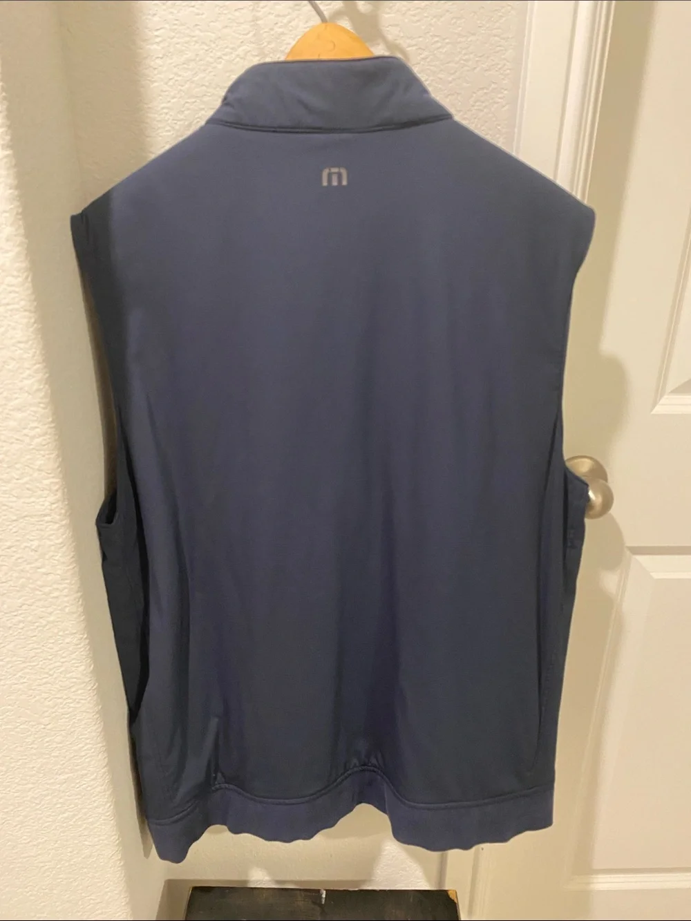 Travis Mathew men’s sleeveless