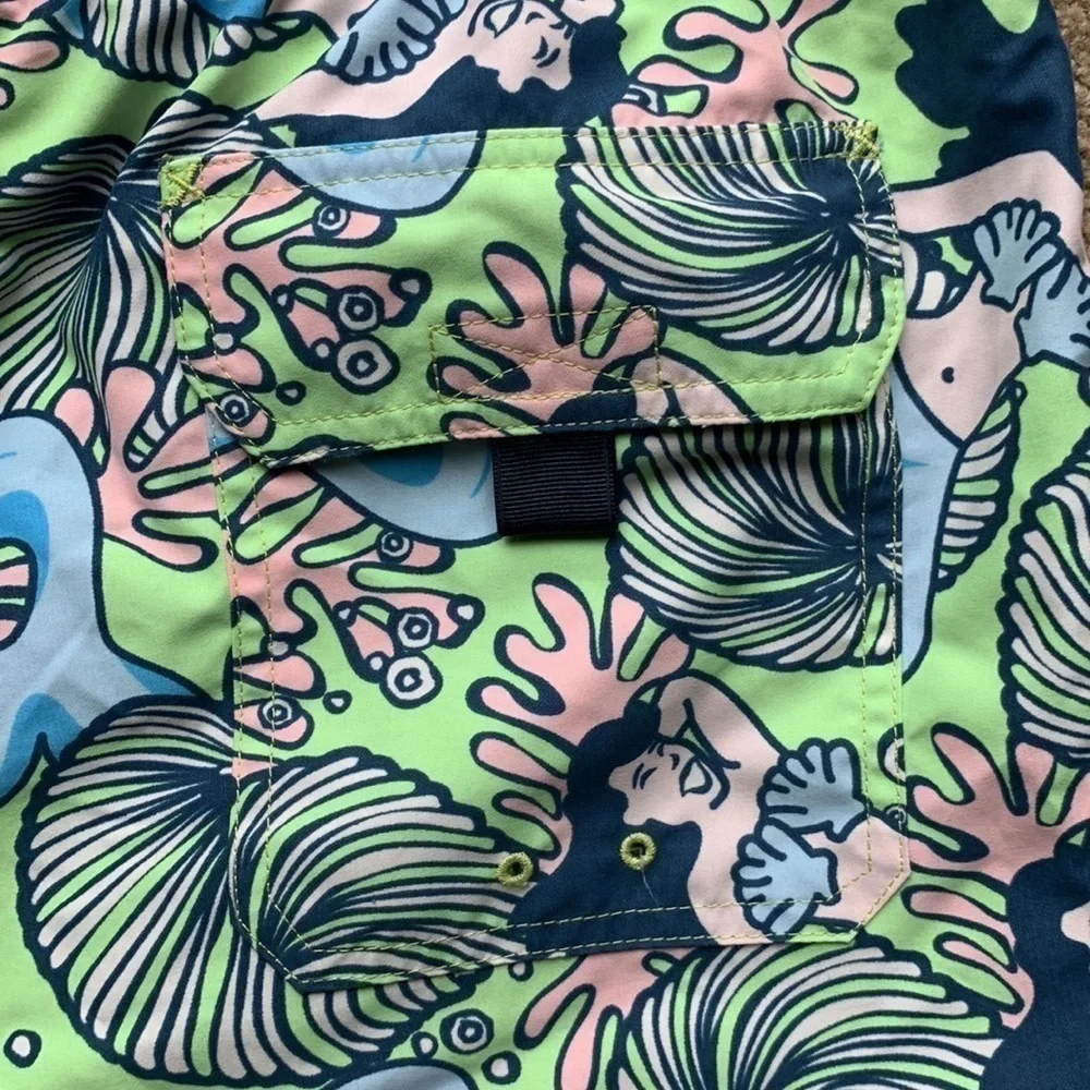 Vineyard Vines picturing men
