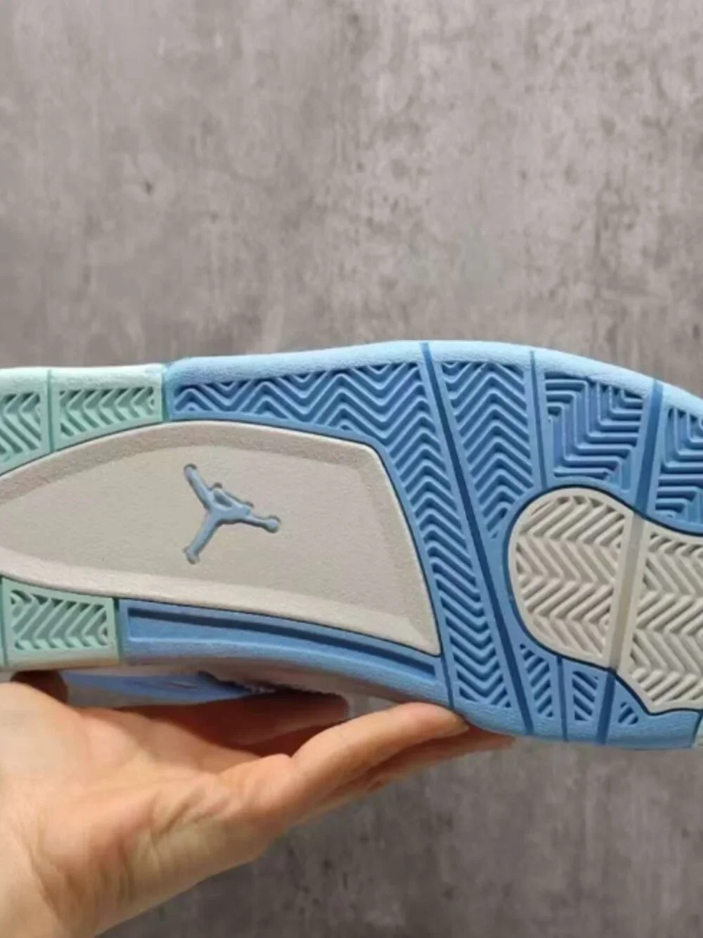 Jordan Women's White and Blue Trainers
