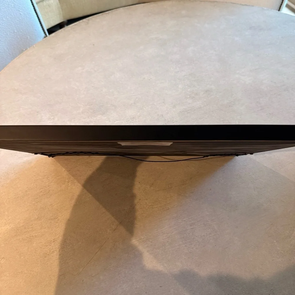 N/A large black