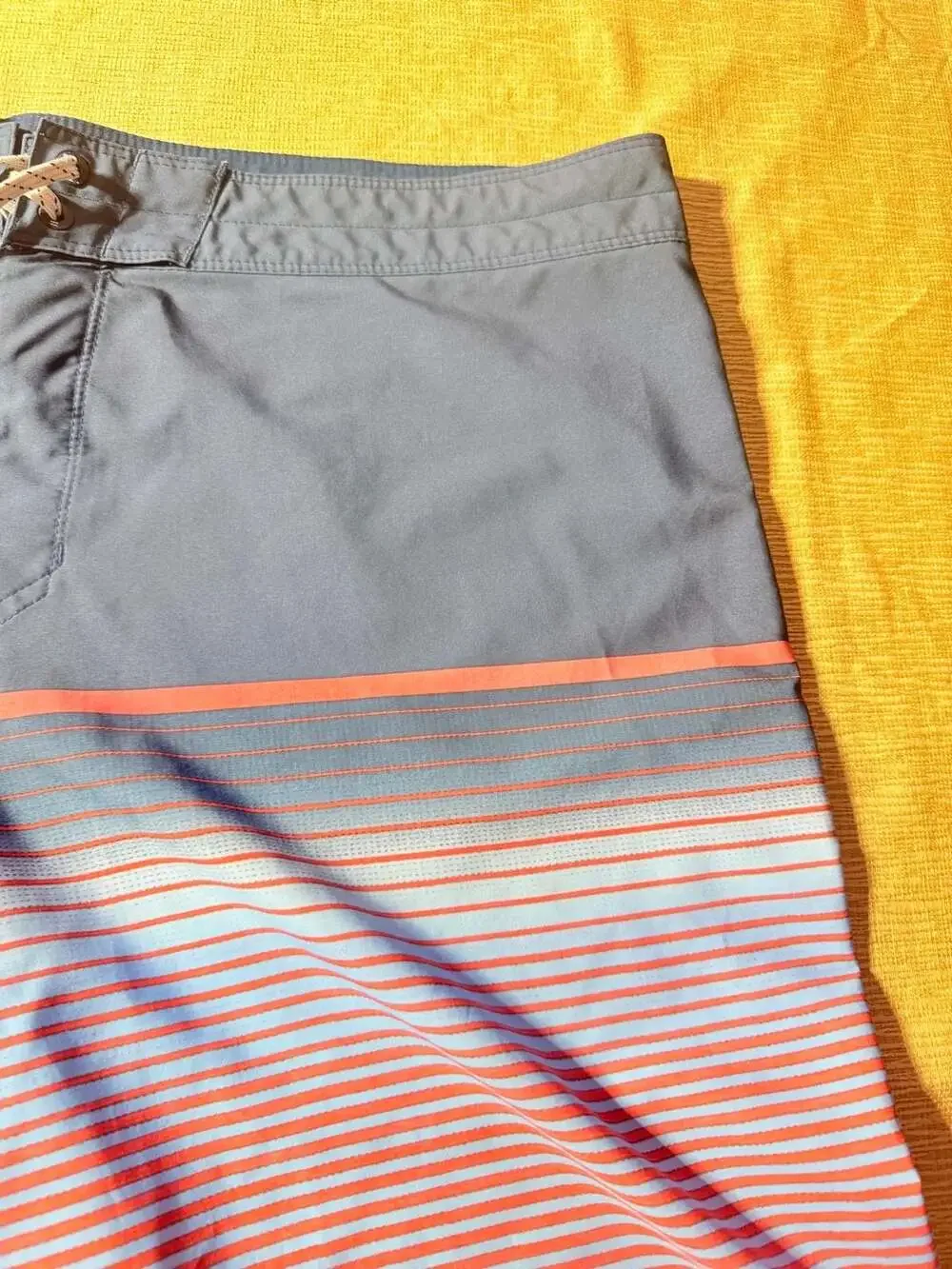Billabong red blue