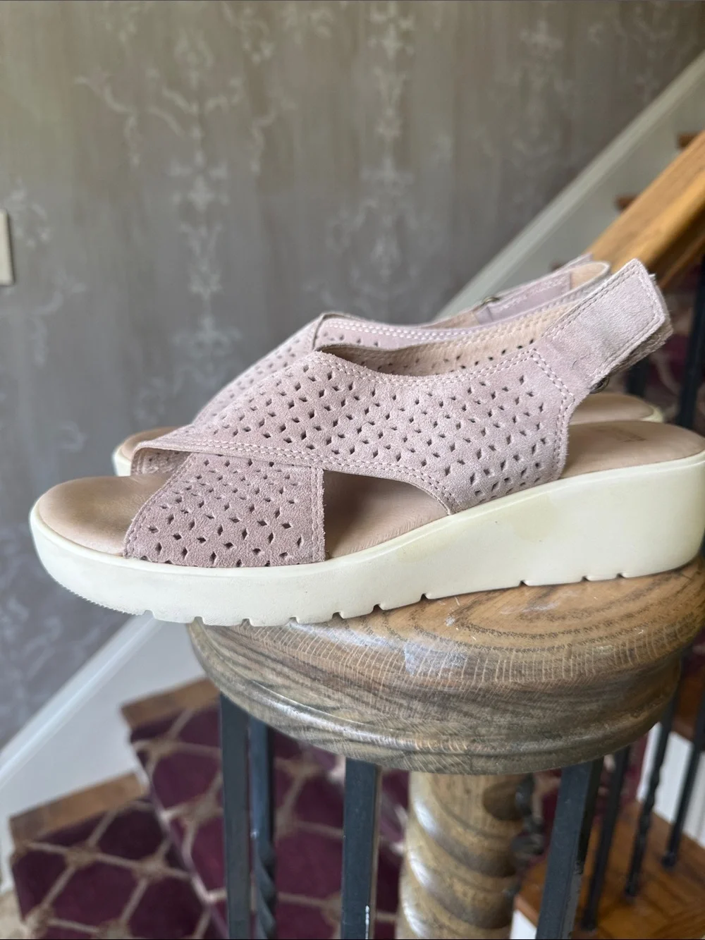 JOHNSON & MURPHY ladies slip on sandal excellent condition size 8