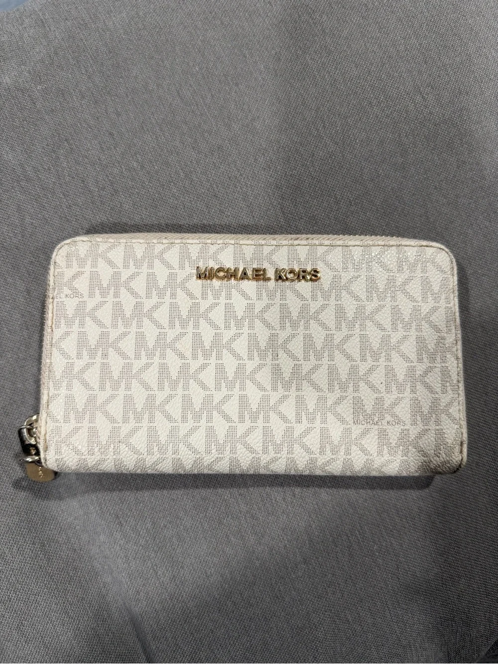 Michael Kors Cream/White MK Logo Zip Wallet with Gold Hardware