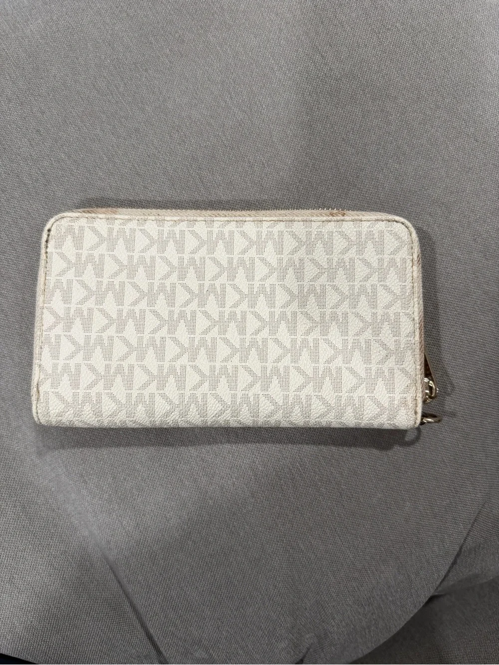 Michael Kors Cream/White MK Logo Zip Wallet with Gold Hardware