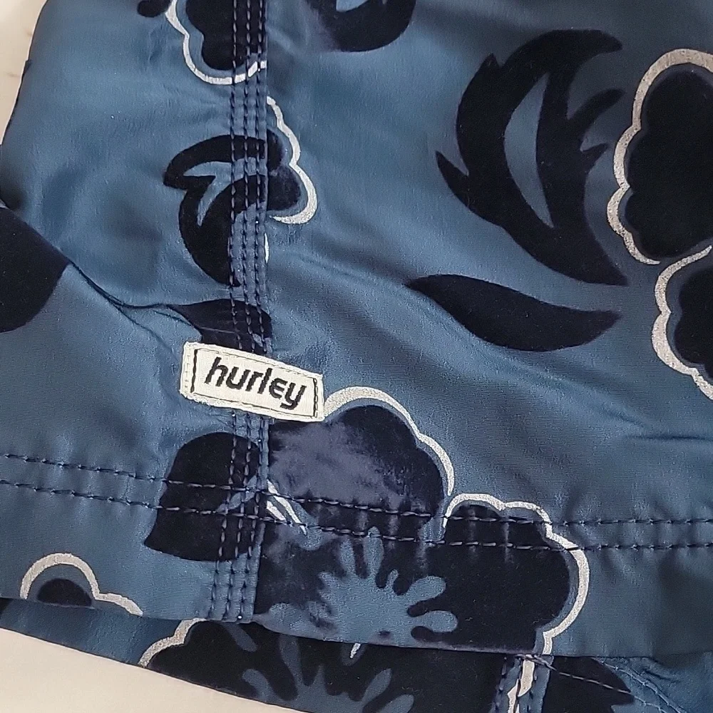 Hurley ekkkkkkk feel