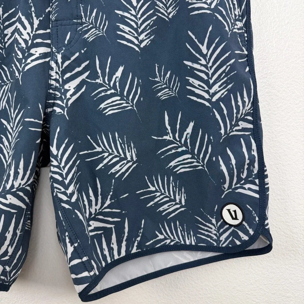 Vuori Board Shorts Mens 32 Blue Palm Leaf Print Cruise Performance Swim Trunks