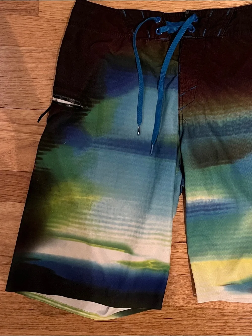 Oakley Men's Green and Blue Gradient Swim Board Shorts