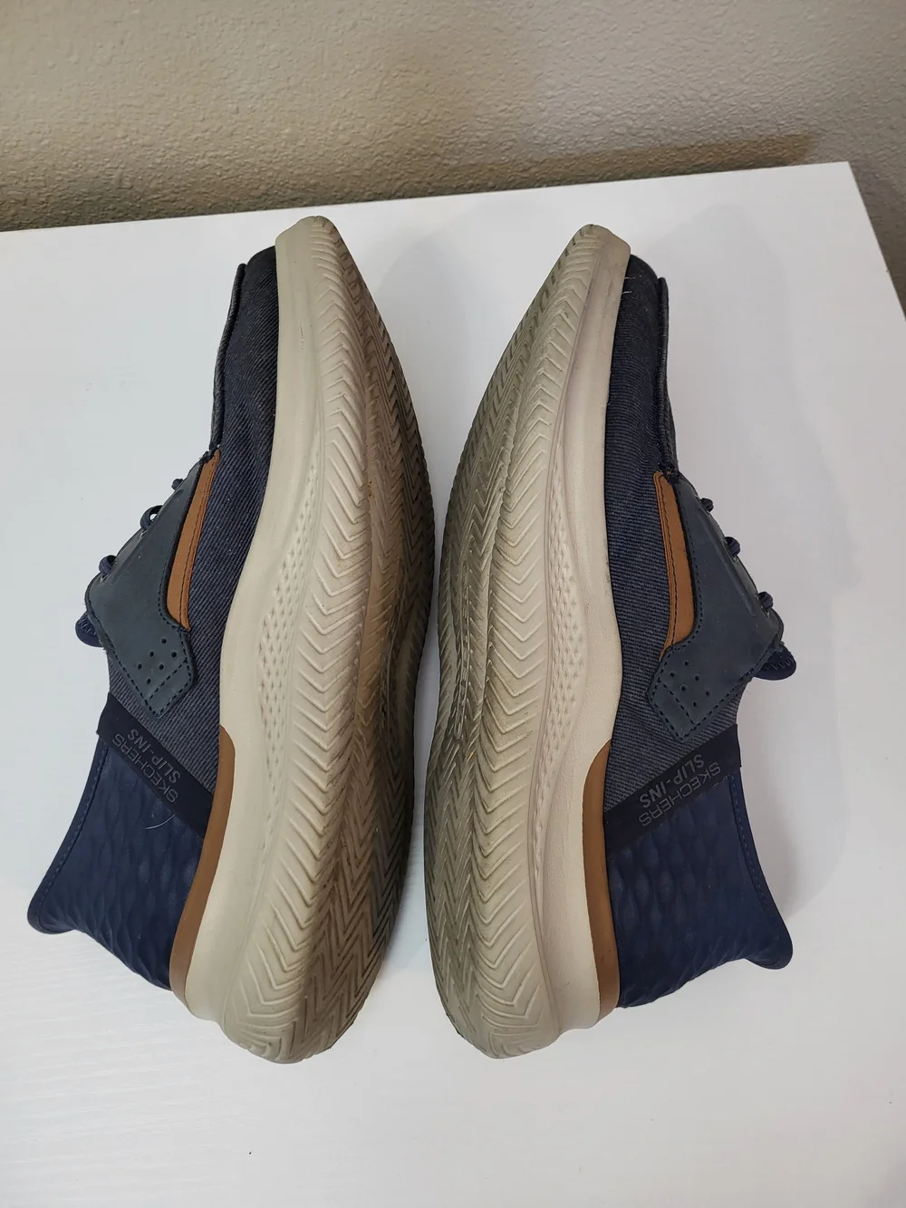 Skechers sketchers wide