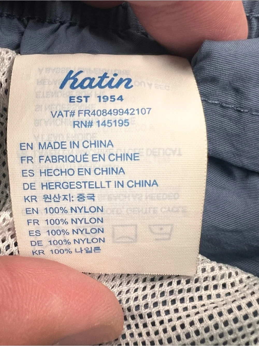 Katin poolside volley