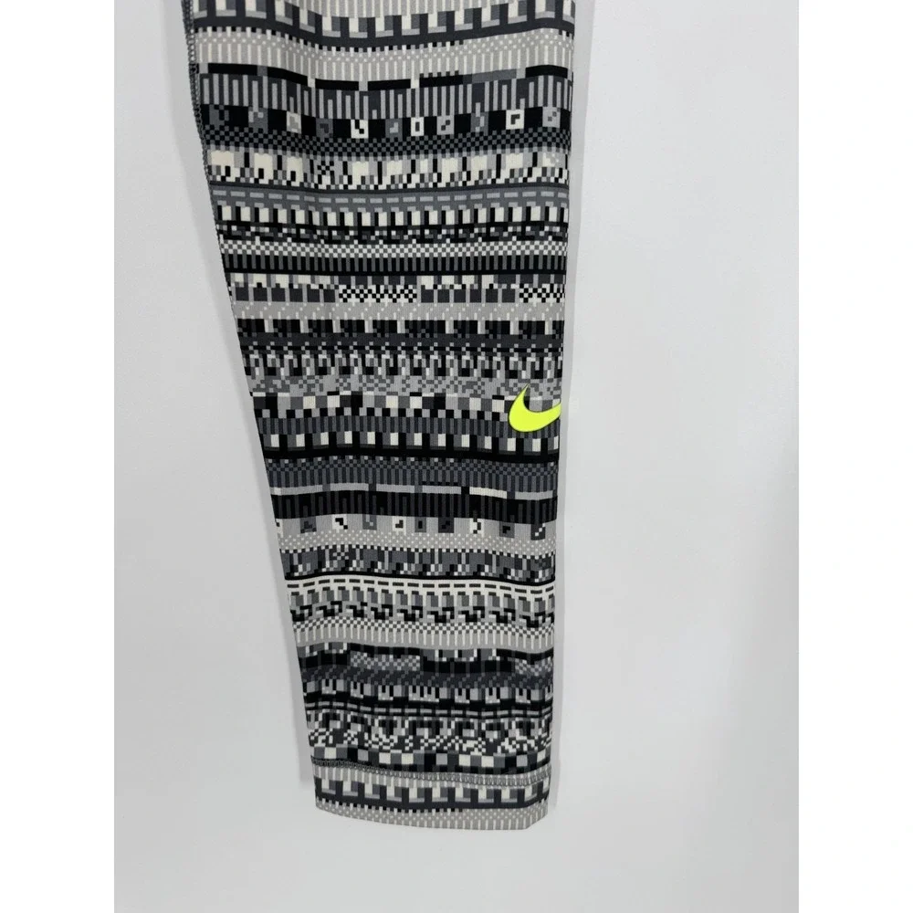 Nike pro hyperwarm