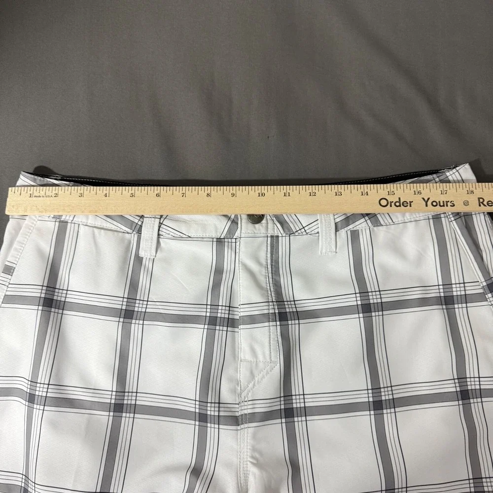 Quiksilver hybrid shorts