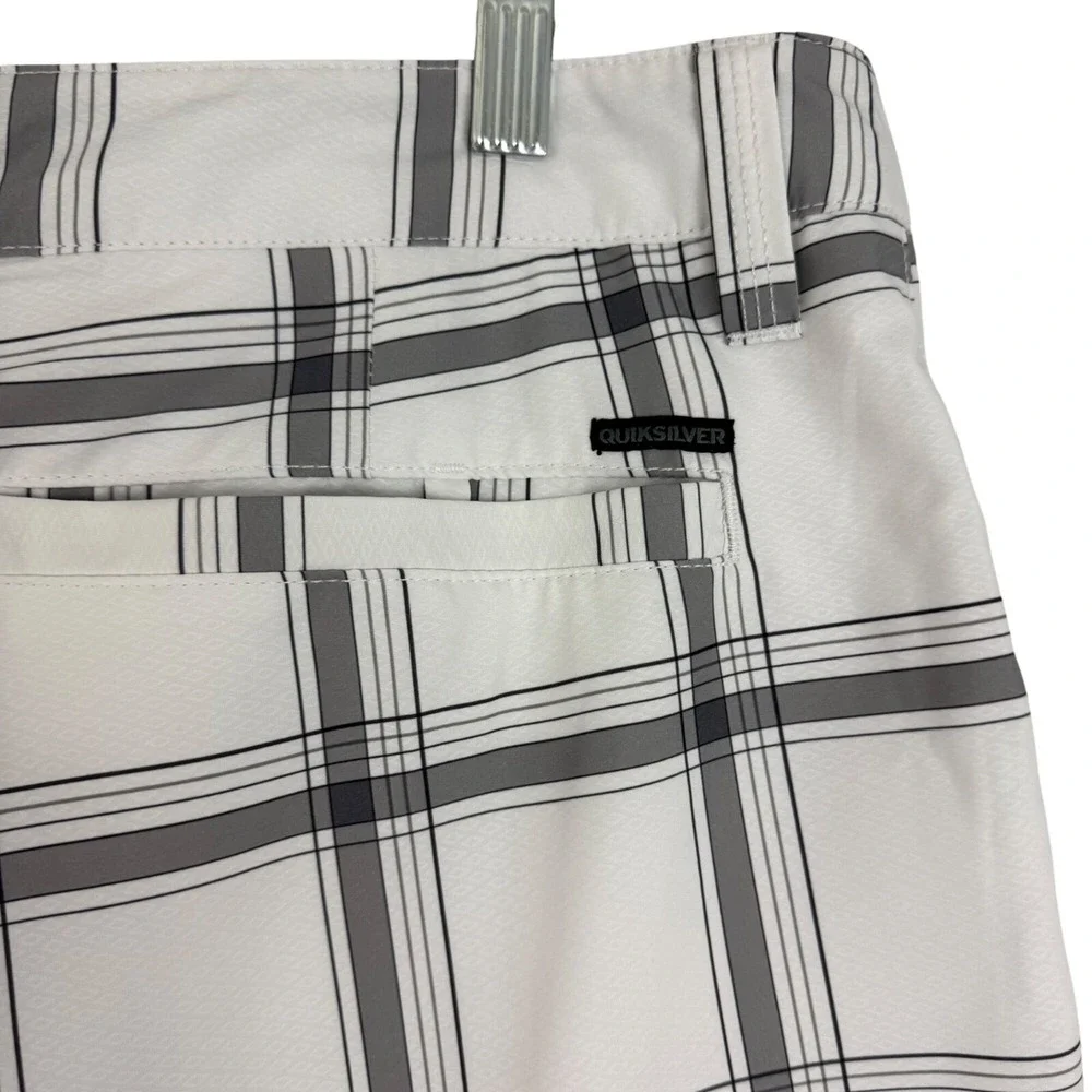 Quiksilver hybrid shorts