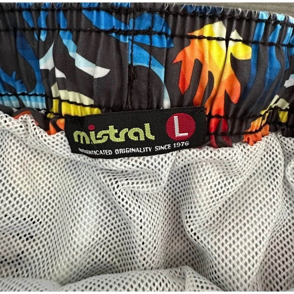 Mistral size men