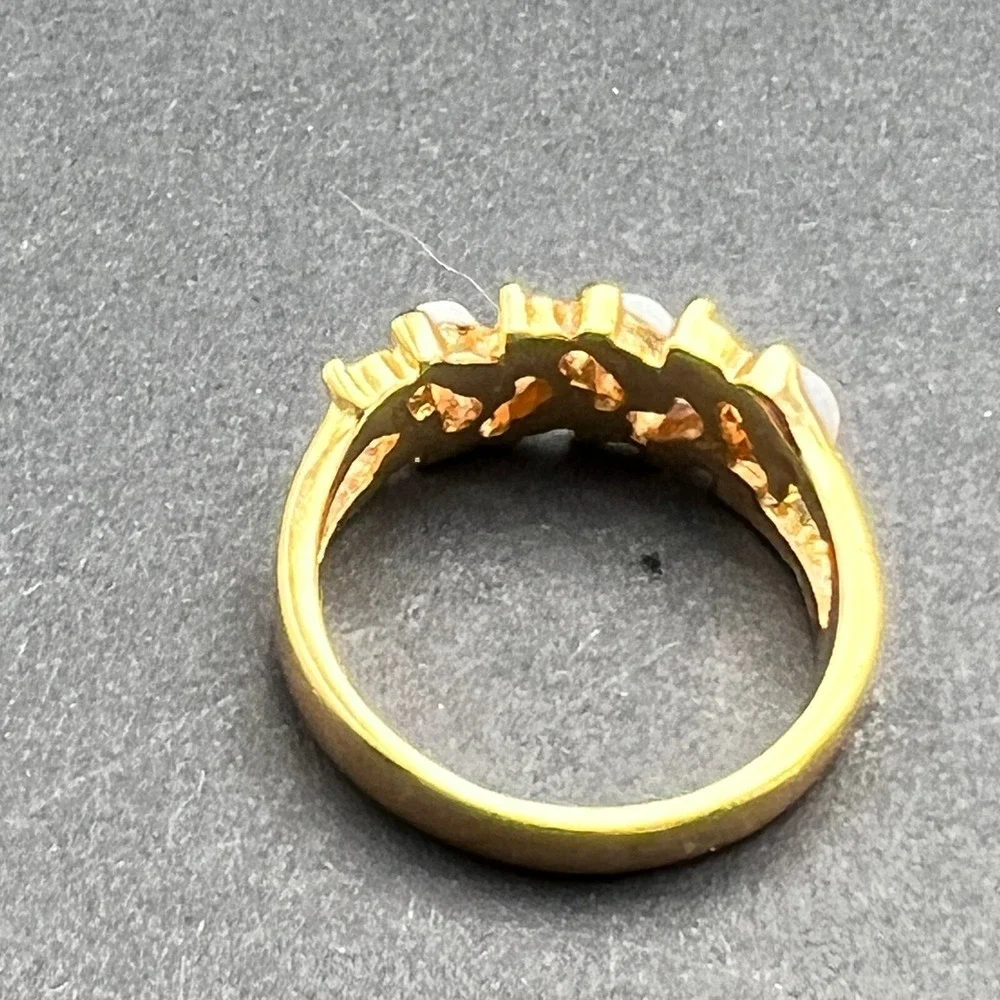 Womens Fashion Ring Faux Opal and Crystal Band Gold‎ Tone Size 7