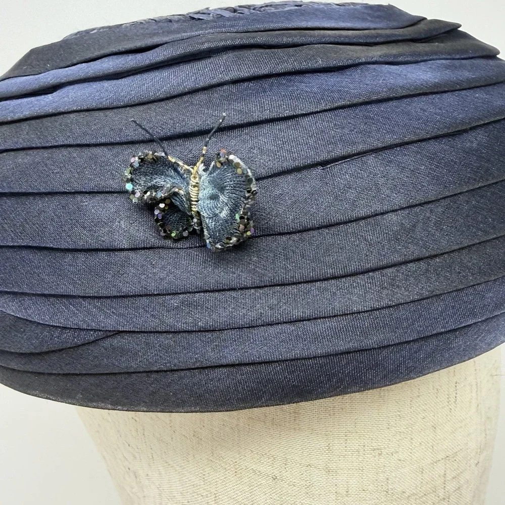 Vintage 1960s Navy Pillbox Hat Raffia Silk Faille Size 22 Jackie‎ O Style