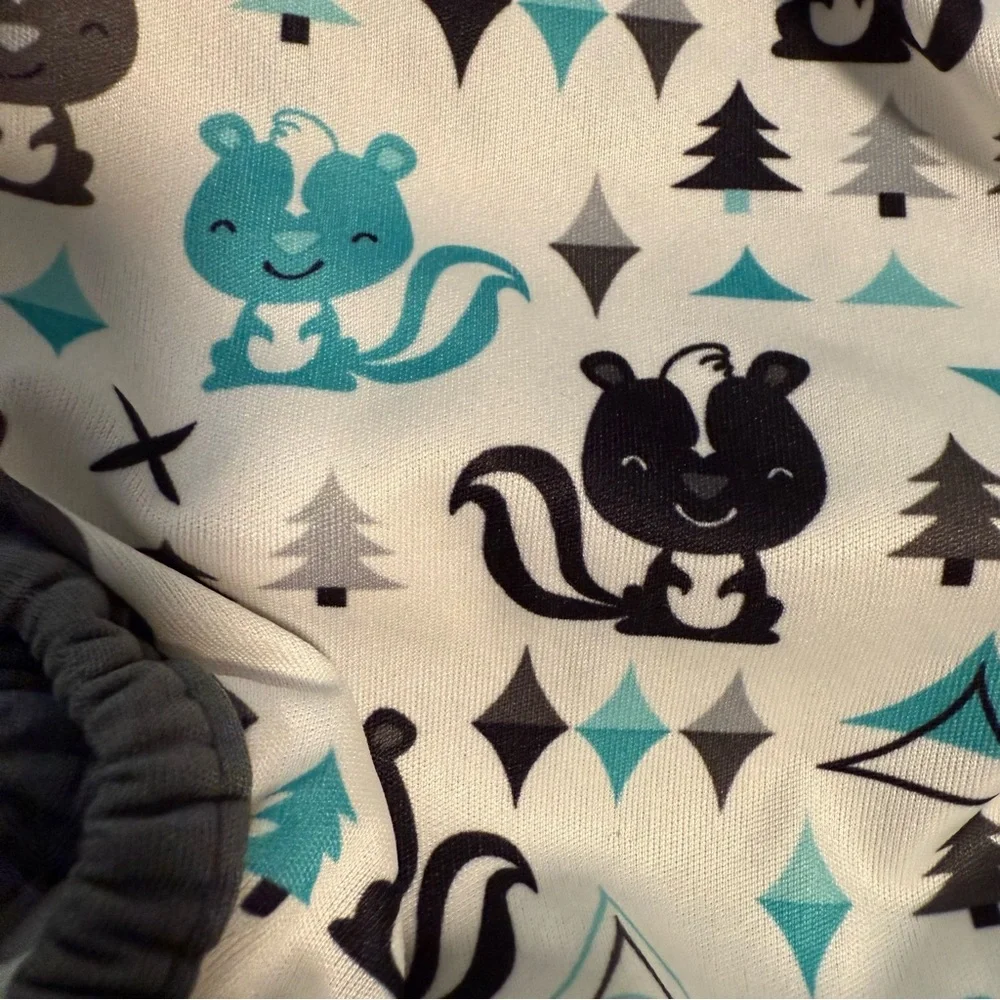 Imagine One-Size Diaper Cover‎ 8-35+ Lbs Lil Stinker Skunk Print