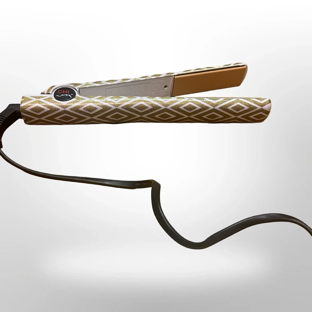 CHI Air 1 Inch Ceramic Tourmaline Flat Iron Gold White Geometric Diamond Pattern