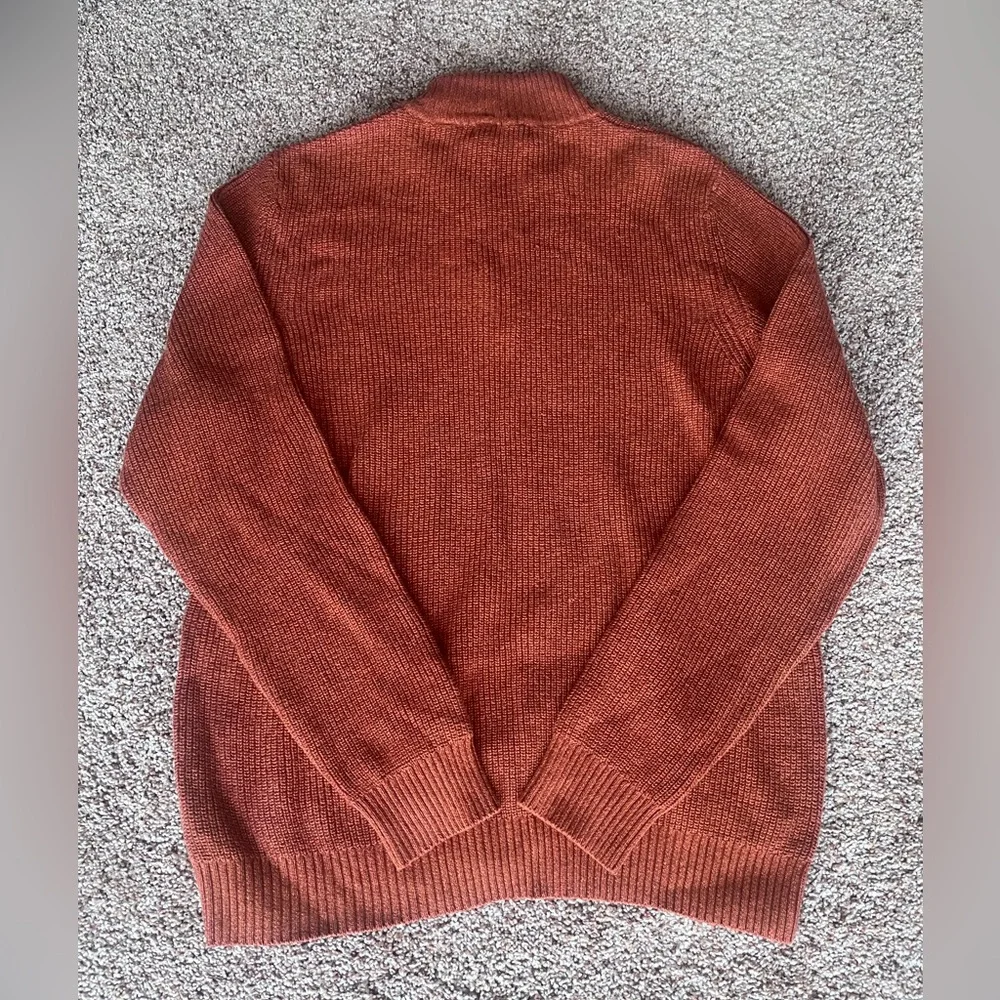G.H. Bass & Co. classic crewneck