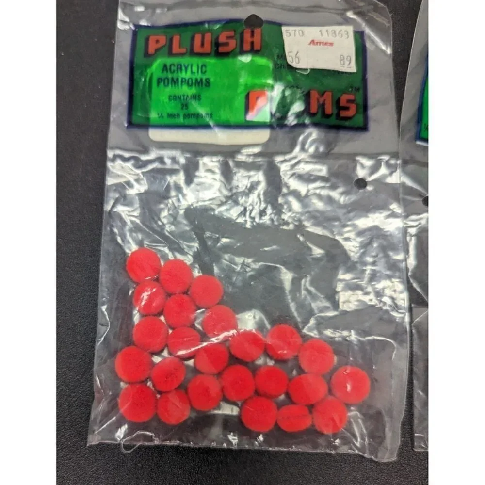 Vintage Plush Poms 1/4 Inch Acrylic Red & White Pompoms Craft Wireless Total 50