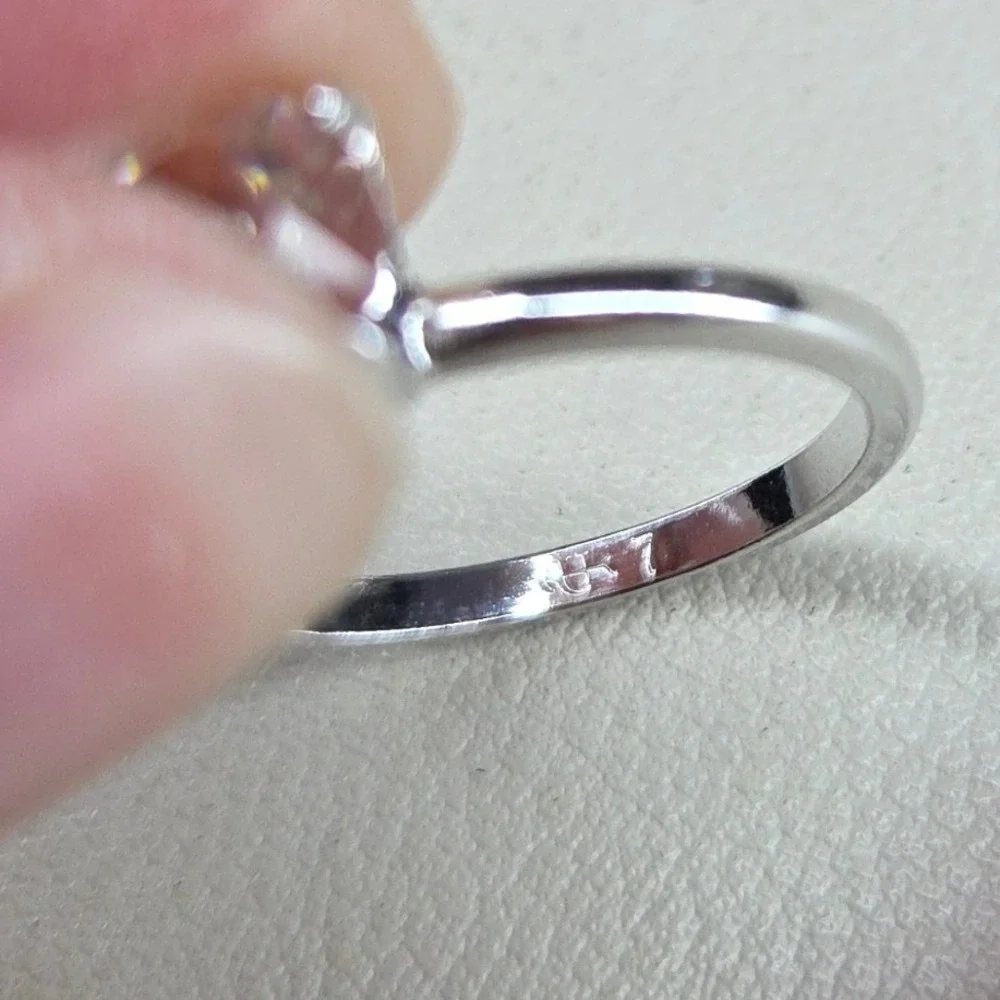 Silver Tone Round Cut Clear Stone Solitaire Ring Size 7.5 Four Prong Minimalist