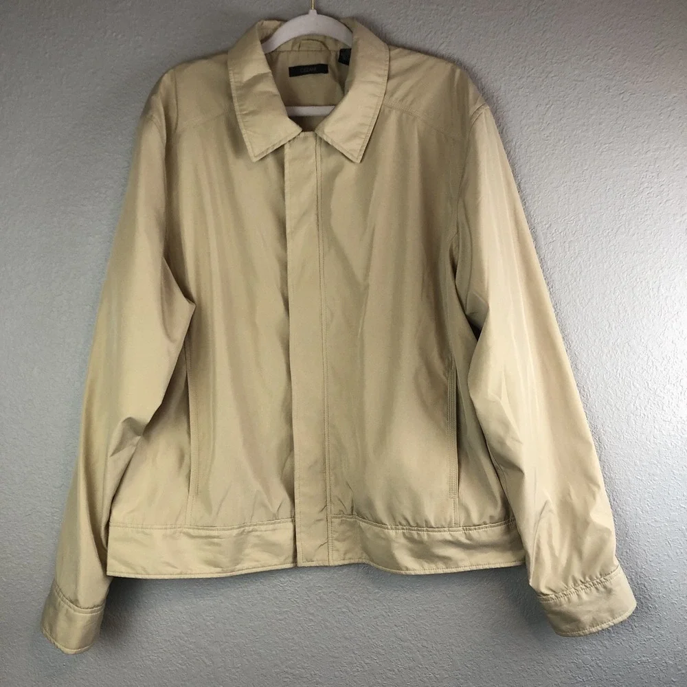 Cezani Mens Windbreaker Jacket Size XL Beige Full Zip Buttons‎ Pockets TINY FLAW