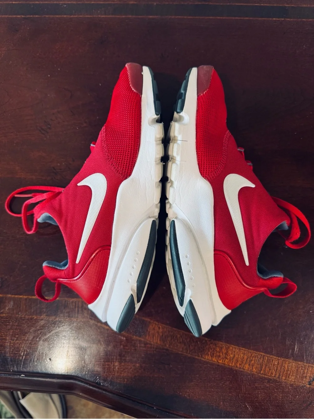Nike bold red