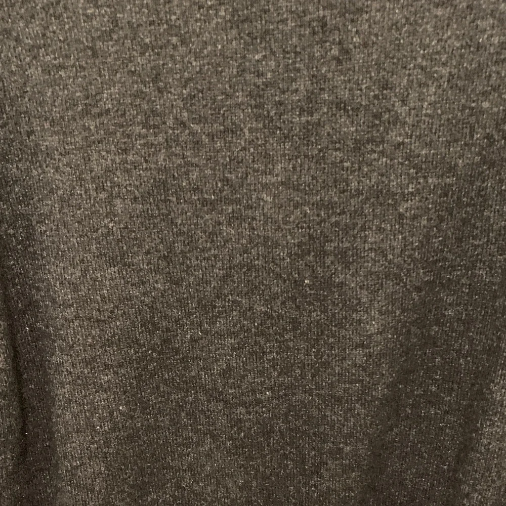 Classic V-Neck Sweater for Men in Black. Size:L.Brand New.