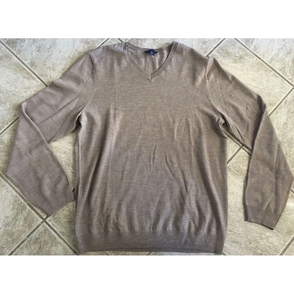 GAP Mens size L‎ Extra Fine Merino Wool Sweater Brown V Neck Style NICE