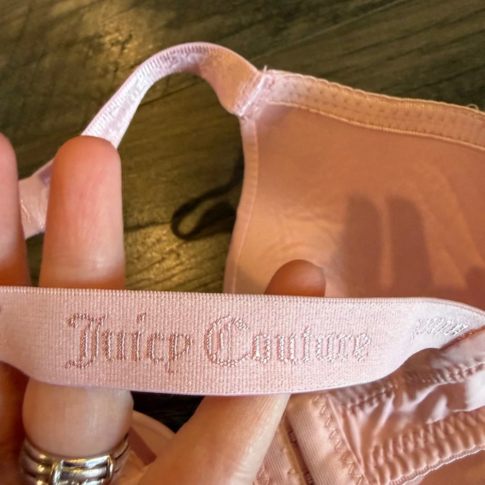 Juicy Couture‎ Pink Logo Strap T-Shirt Bra Underwire 34C 4603-65