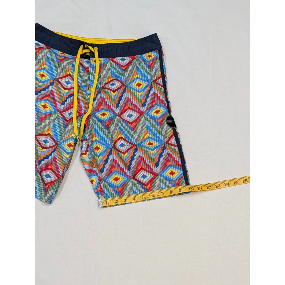 O'Neill Men's Geometric Diamond Print Board Shorts Multi-Color Size 31