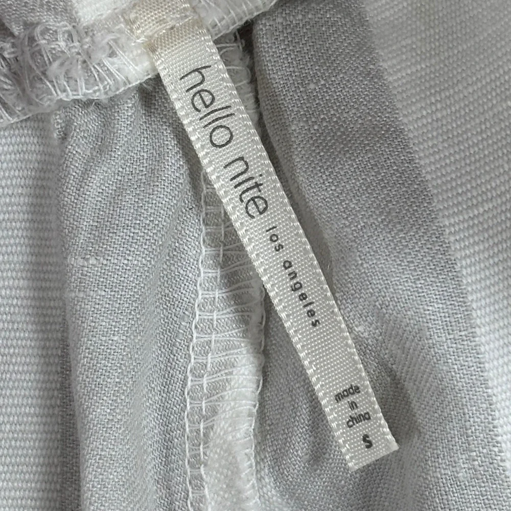 Hello Nite Linen Blend Striped Paperbag‎ Shorts Gray White Small High Rise 96Q76