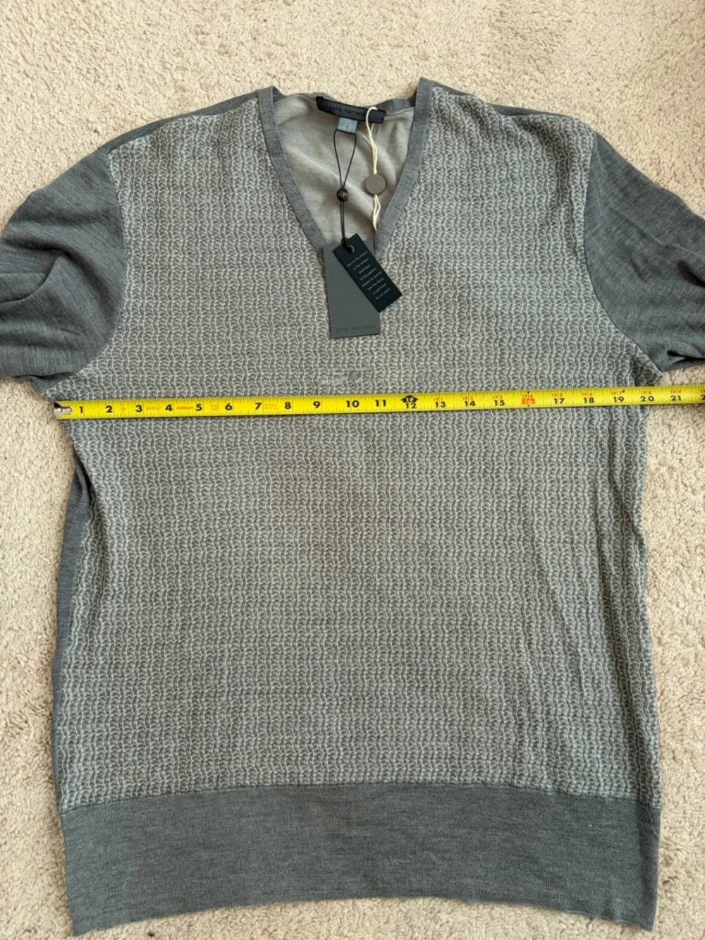 John Varvatos NWT Men's V-Neck Sweater Gray Silk Cotton Blend Lightweight Size L