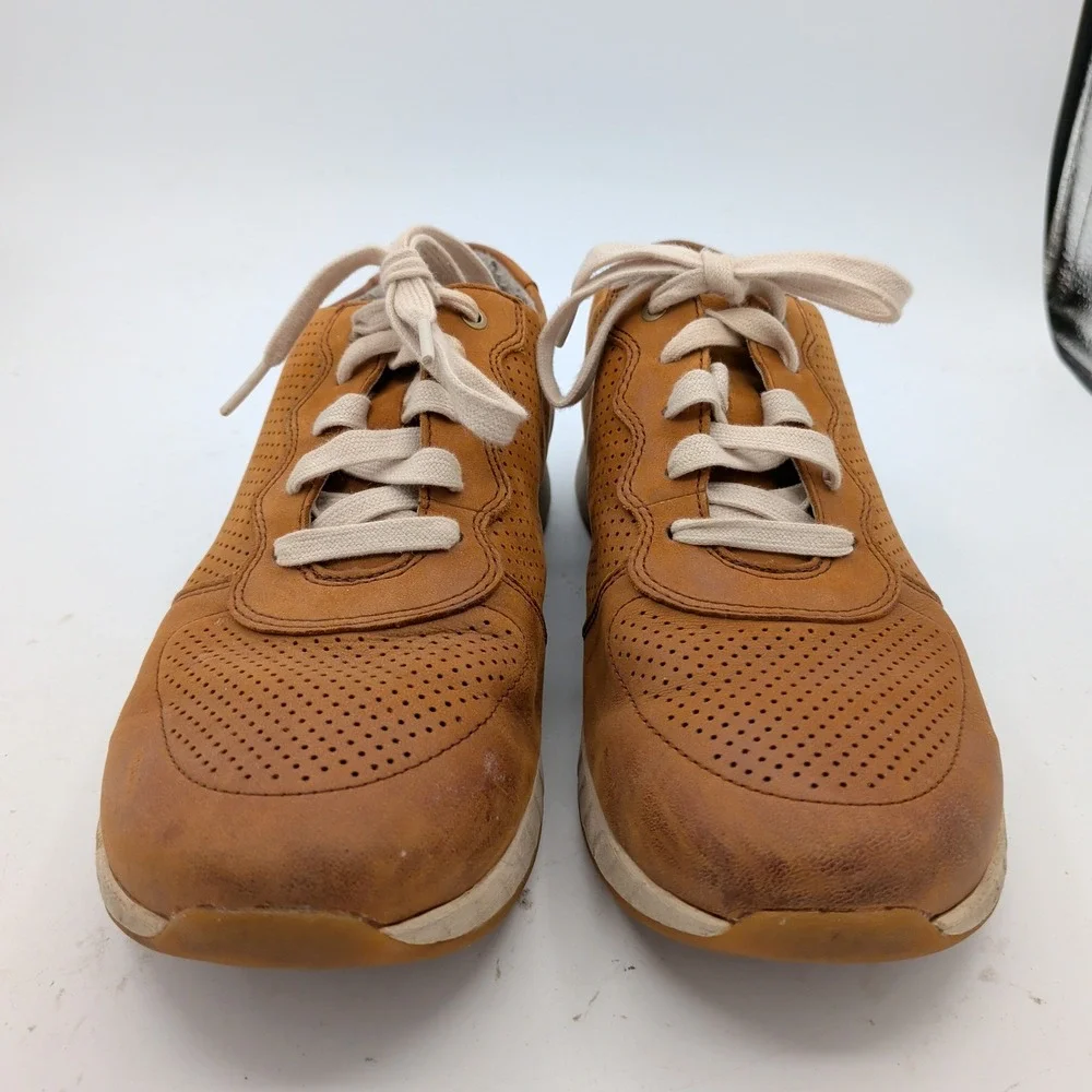 Dansko Christina Saddle Burnished Nubuck Leather Perforated Sneakers 40 Comfort