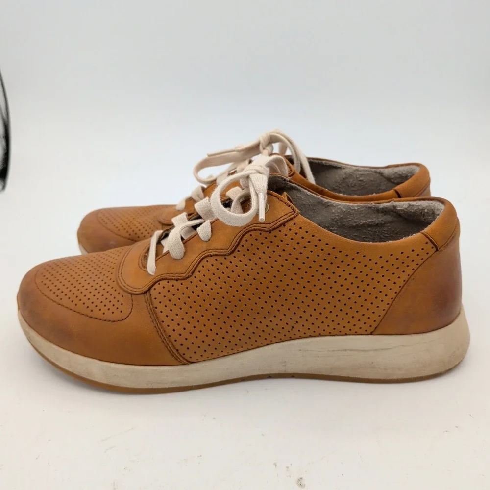 Dansko Christina Saddle Burnished Nubuck Leather Perforated Sneakers 40 Comfort