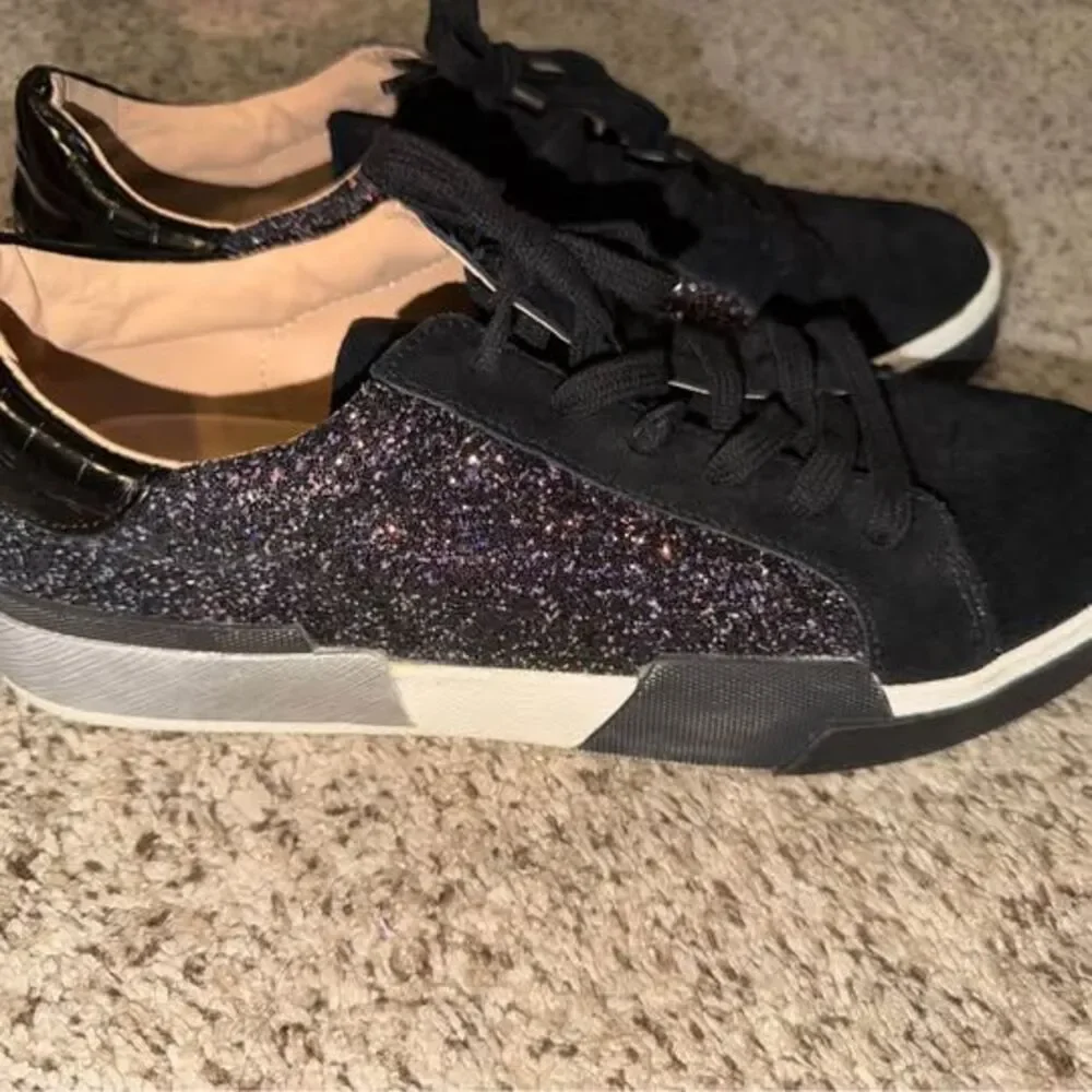 Steve Madden brand steve