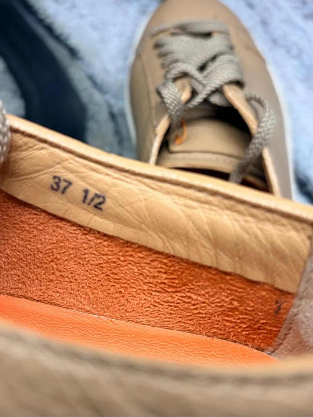 Santoni description beautiful
