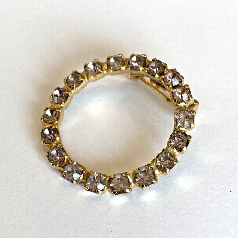 Vintage Wreath Brooch Mid Century Circle Pin Goldtone & Light Pink Rhinestones