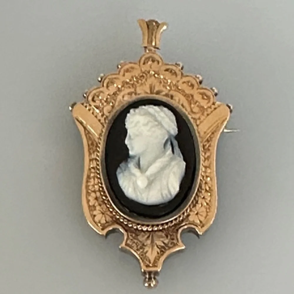 Vintage 14k real solid Gold and Black Cameo Brooch