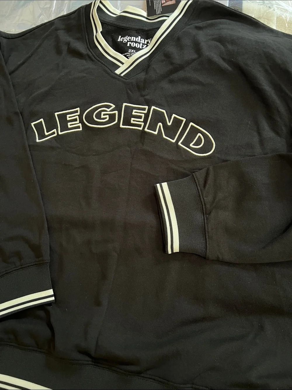 Legendary Roottz black neck