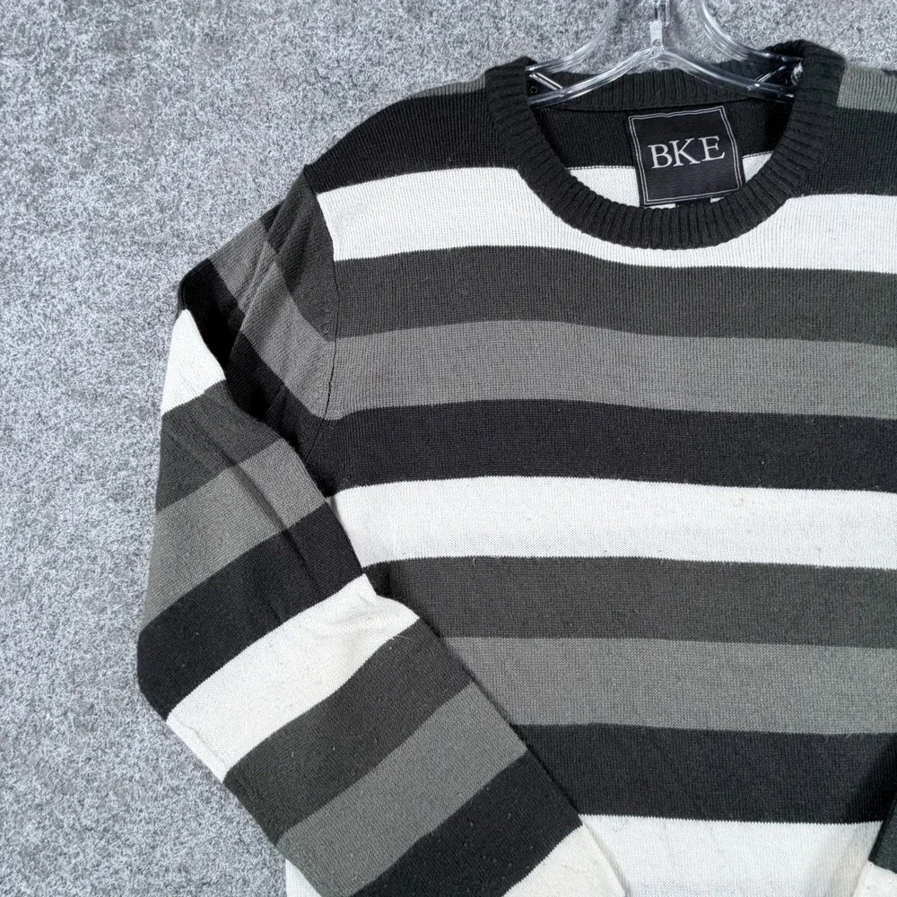 BKE pullover sweater