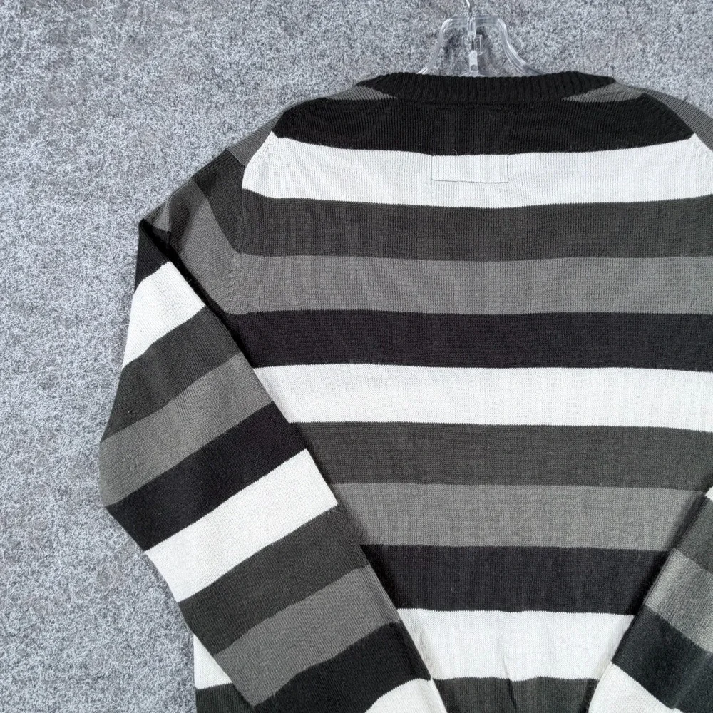 BKE pullover sweater