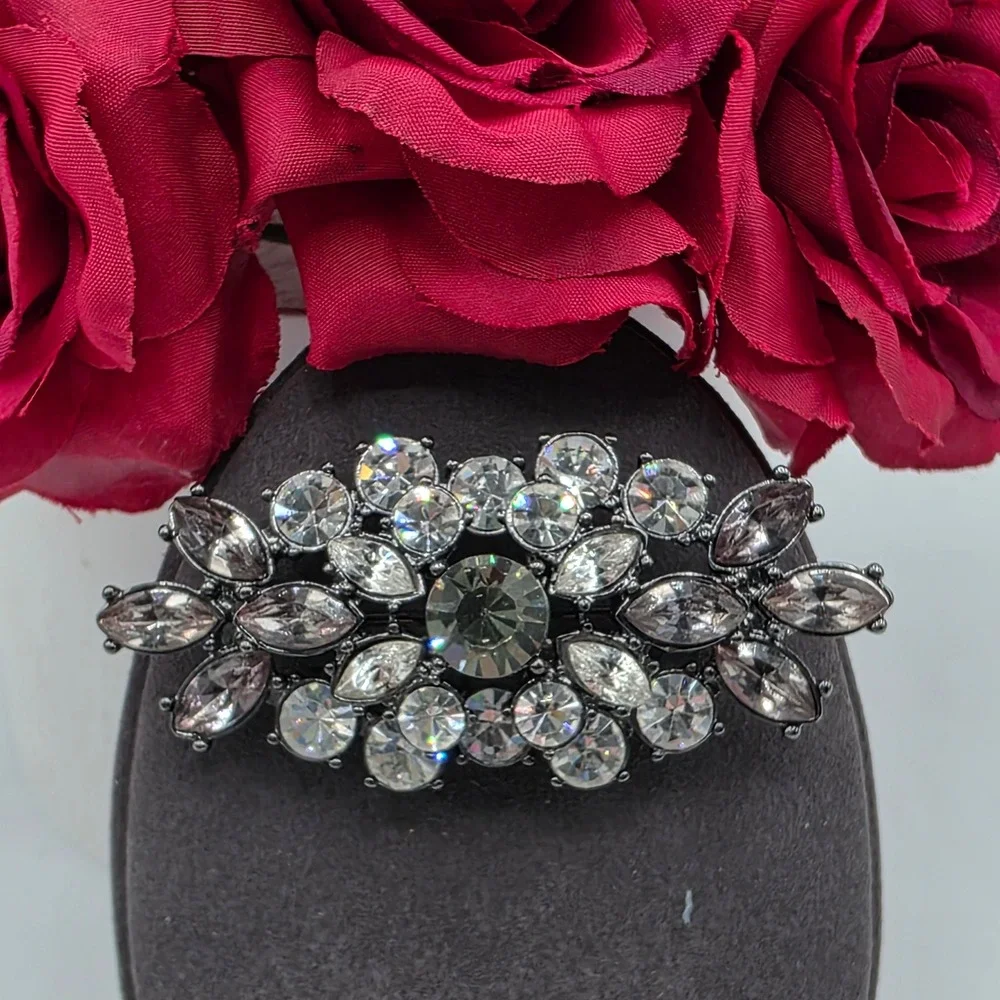 Liz Claiborne Gunmetal Rhinestone Brooch Grey Clear Crystal Marquise Pin‎ LC