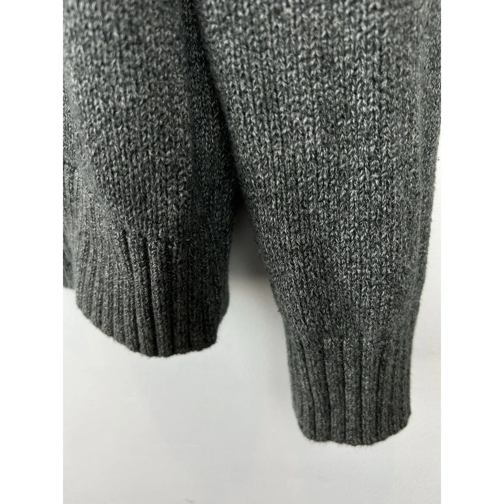 GAP shoulder underarms hem