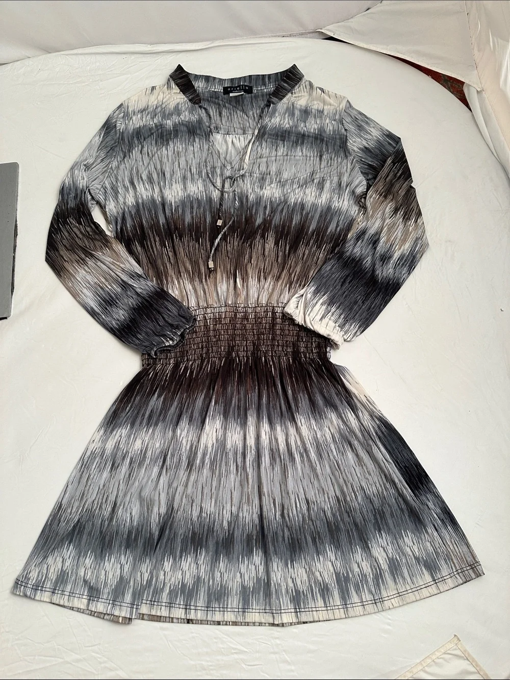 Ariella versatile tie gray