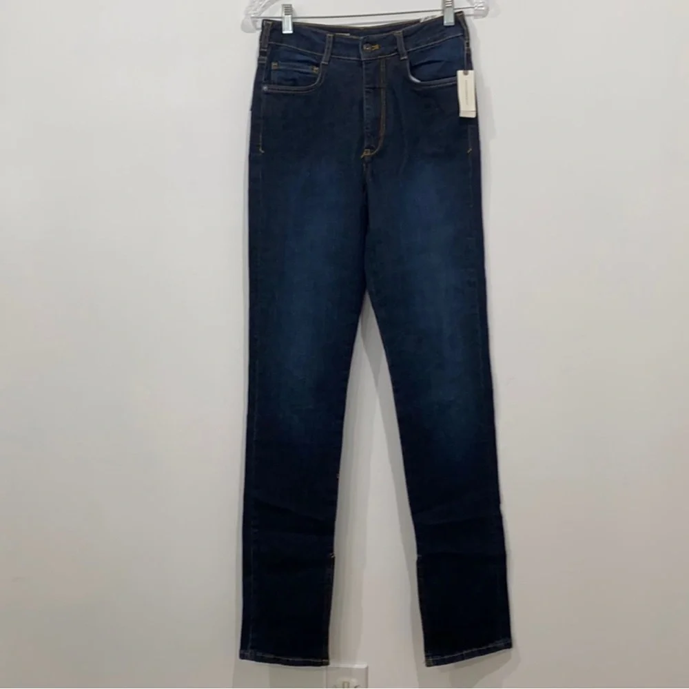 Anthropologie front 34”