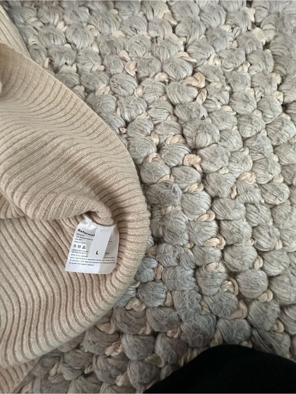 Reformation Beige Ribbed Turtleneck Sweater Sz Large Balloon Sleeve pullover