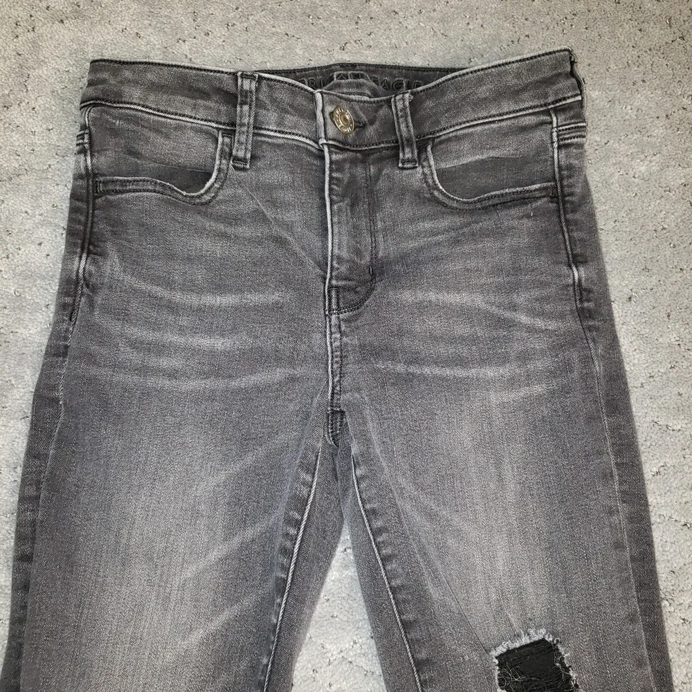 American Eagle Outfitters measurements may
