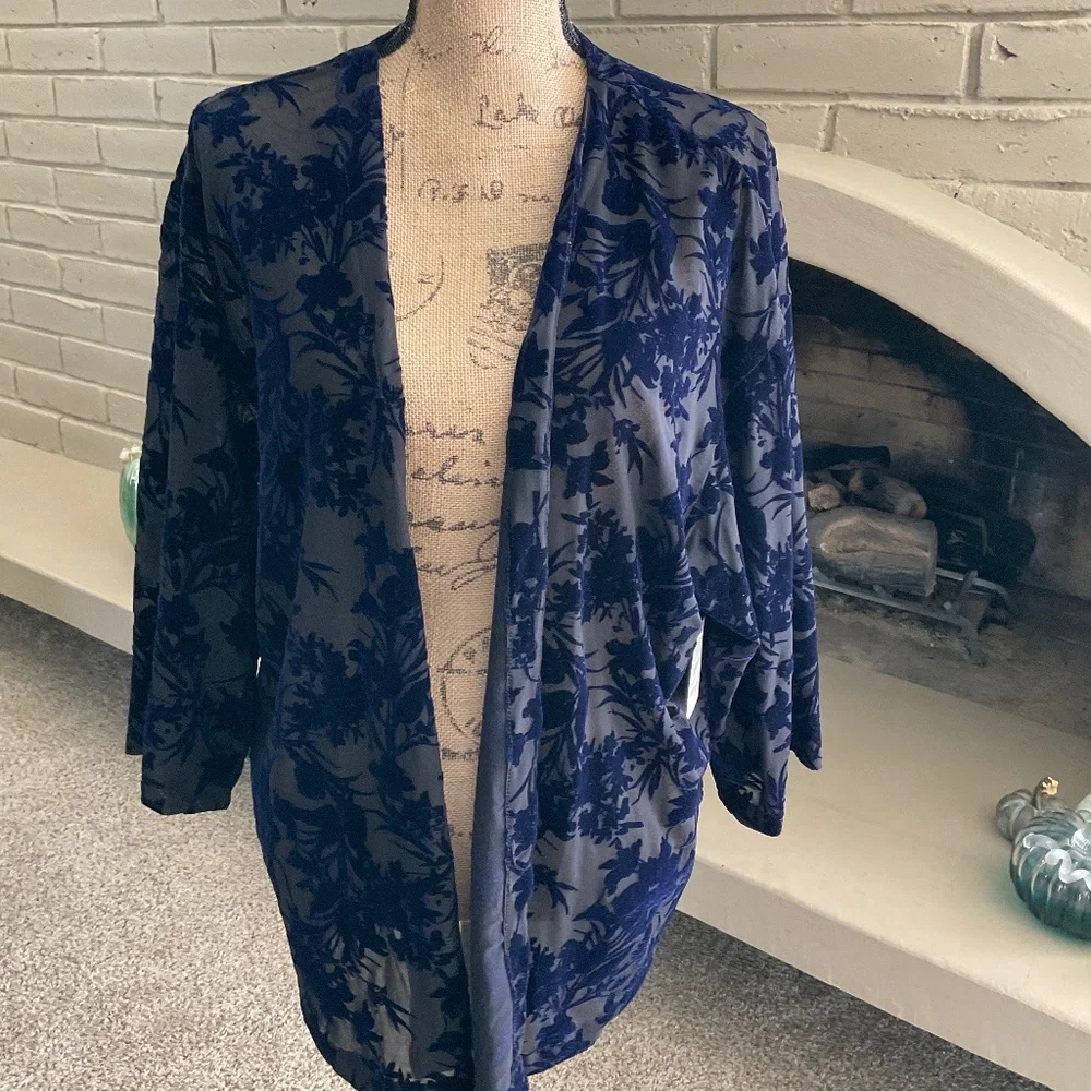 NWT Nordstrom Anthropologie Hinge navy burnout velvet Kimono boho Hippie Stevie