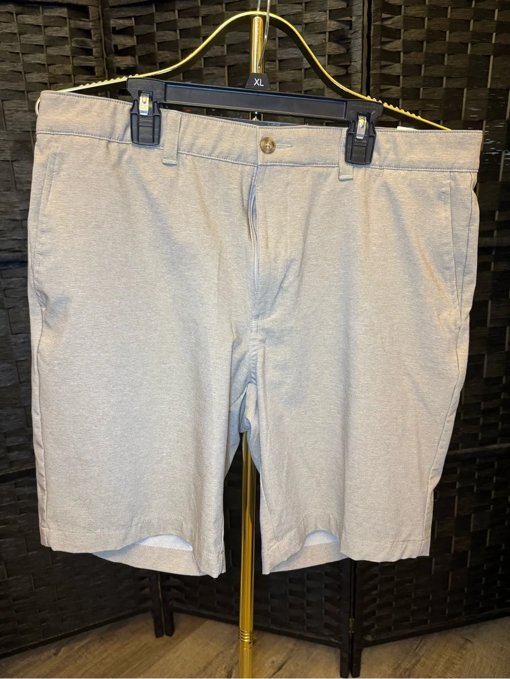 Hogan ben khaki