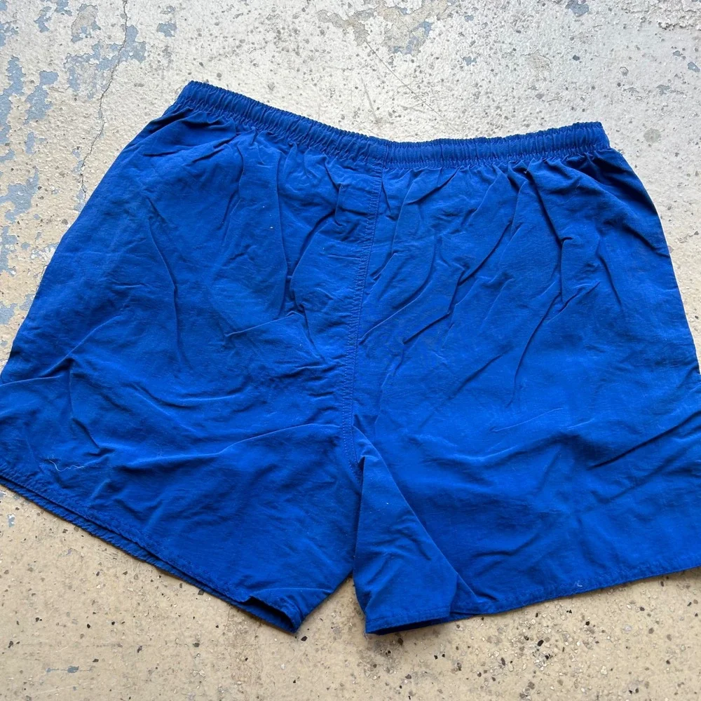 Quiksilver feature lower logo